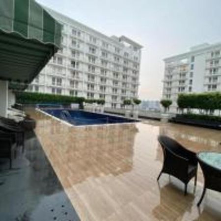 Neel Skye - Couple Friendly - Dlf My Pad, Gomtinagar , Lucknow Aparthotel Luaran gambar